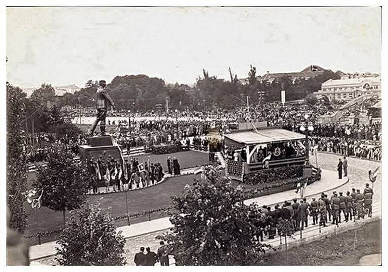 Где је споменик краљу Александру Карађорђевићу?