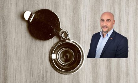 Политичка култура притиска: проблем који надживљава мандате и партије