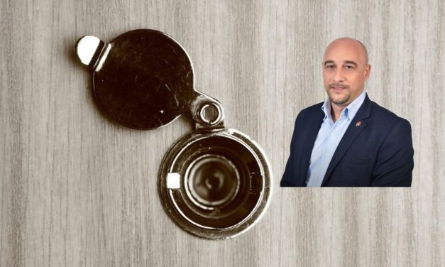 Политичка култура притиска: проблем који надживљава мандате и партије