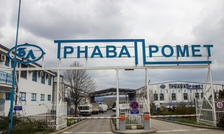 Херој заједнице или трговац без паузе?