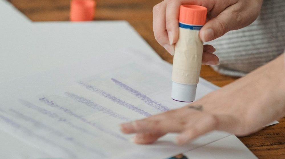 ЛИКОВНА РАДИОНИЦА „КОЛАЖИ” У СКЦ-У КРАГУЈЕВАЦ